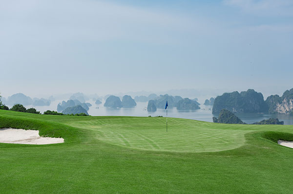 Luxury Asian Cruise Golf FLC Ha Long Bay