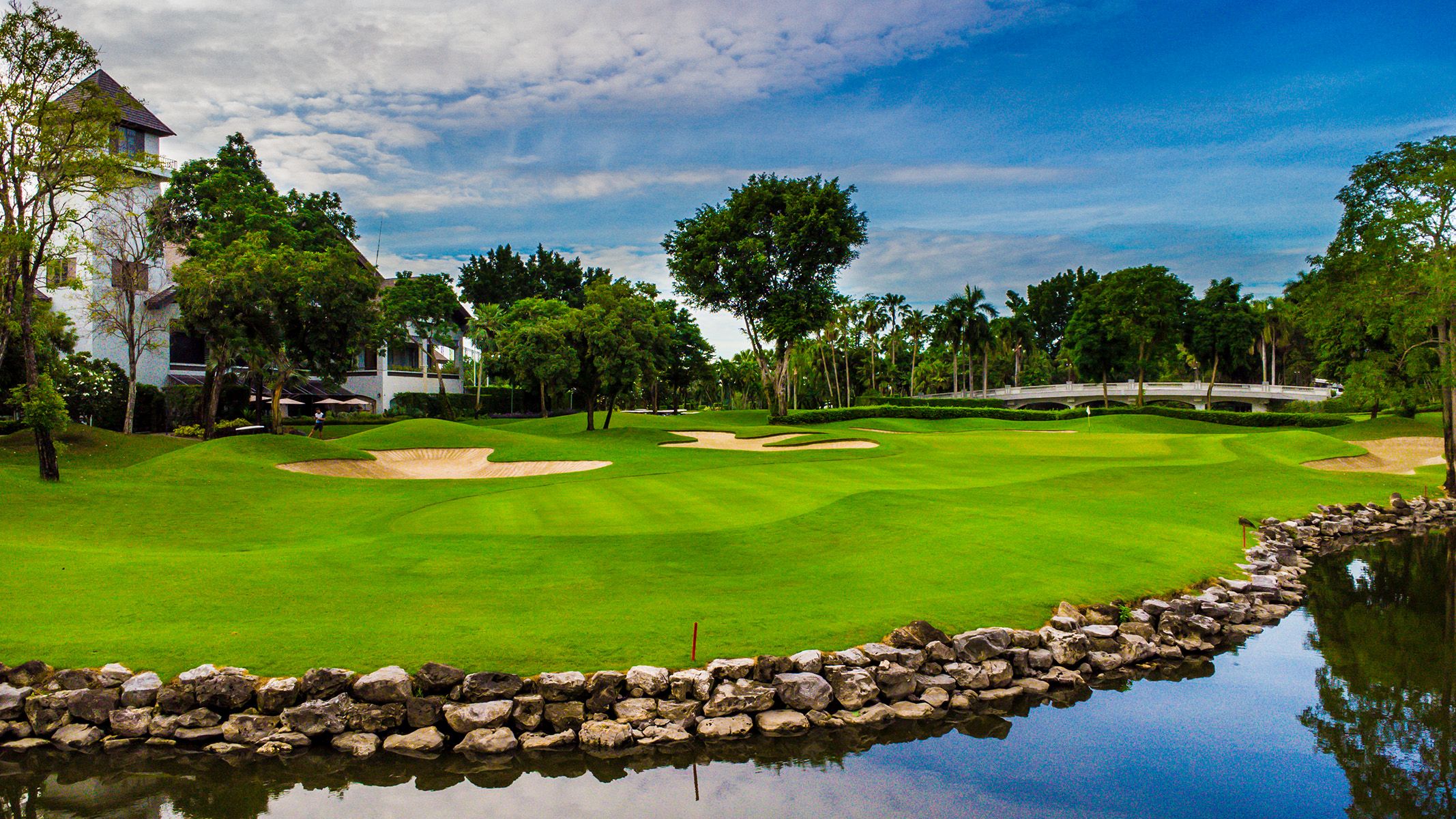 Alpine Golf and Sports Club Bangkok