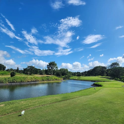 Sherwood Hills Golf & Country Club